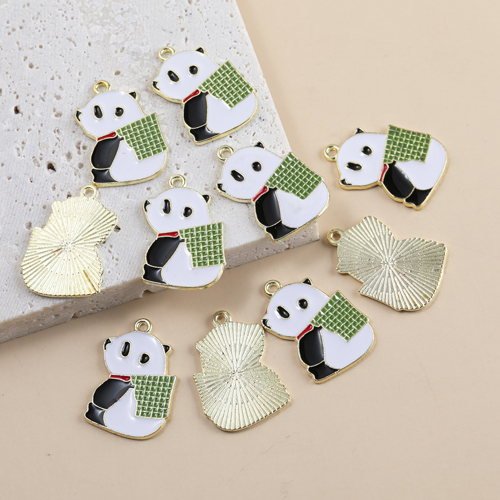 1 Piece Cute Panda Alloy Enamel Plating Pendant Jewelry Accessories display picture 9