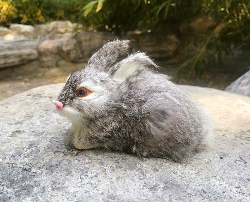 누워있는 토끼 회색 (높이 9.5cm 길이 15cm)