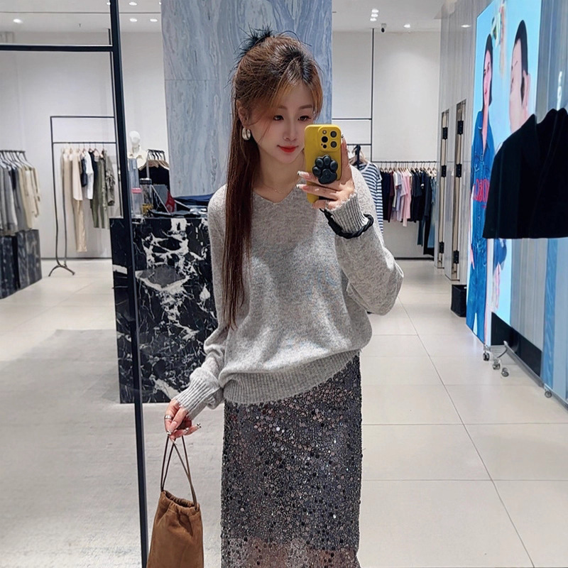 Loose V-Neck Boat Neck Raw Edge Sleeve Knit Sweater 2025 Autumn New Women's Rest Loose Lazy Style Sweater