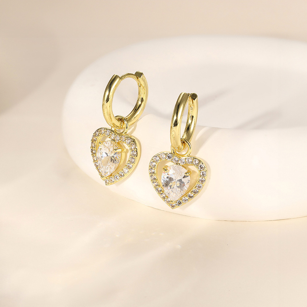 Pendientes de diamantes de cobre de moda de estilo INS, diseño de súper flash hueco de moda de lujo ligero, pendientes de diamantes de lujo que no se desvanece