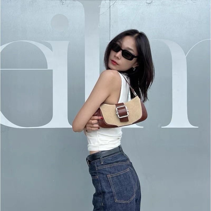 Retro armpit high-end splicing baguette niche design autumn new temperament shoulder bag ins female fashion_voghion.com