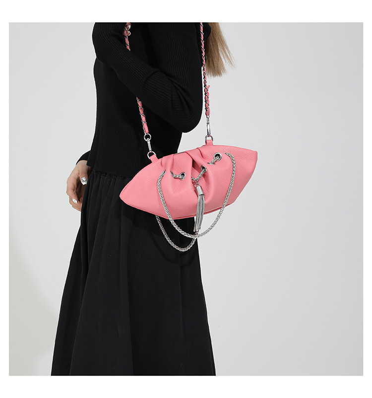 Women's Medium Pu Leather Solid Color Streetwear Dumpling Shape String Crossbody Bag display picture 20