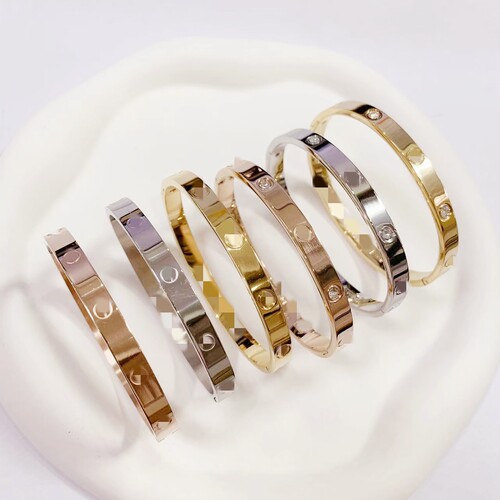 18K rose gold Kajia bracelet for women, non-fading, full of diamonds, one nail and one diamond, titanium steel bracelet for couples, mixed batch