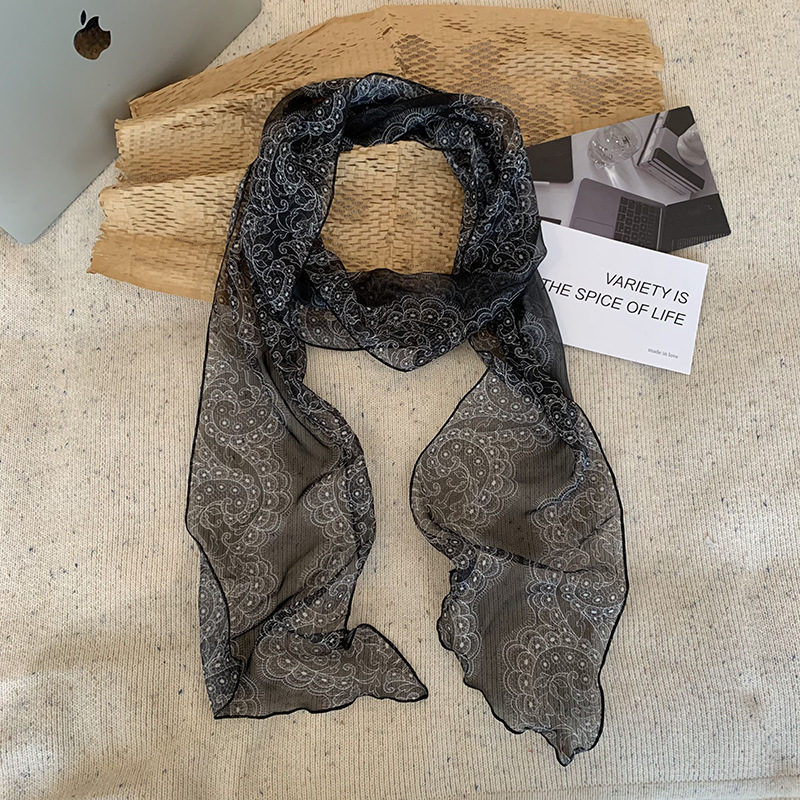 Encaje semicircular negro