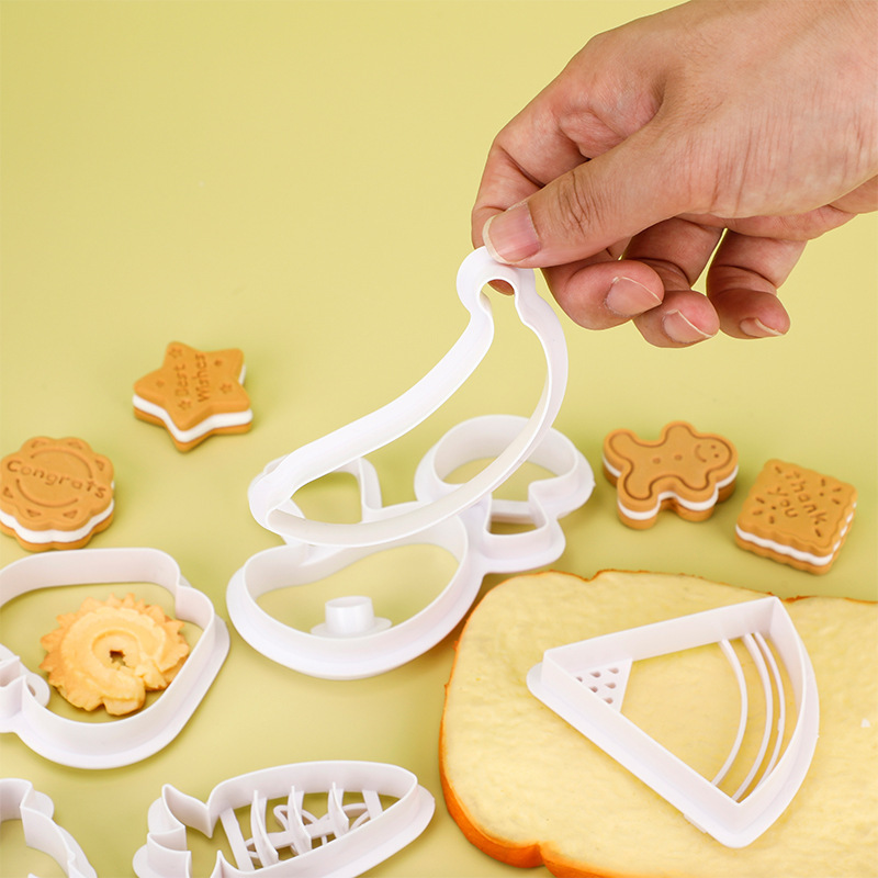 産地の商品の供給源の手作りシミュレーションの創意モデルの子供の補助食の神器の模様の麺食の漫画の果物と野菜のマントーの鋳型|undefined