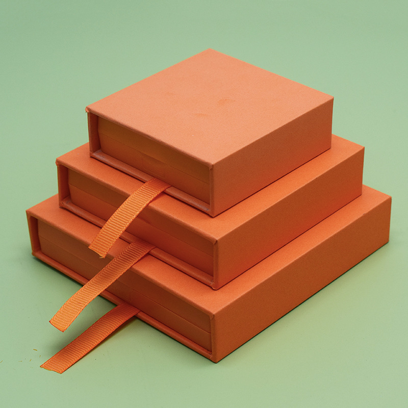 Orange (with color box);7*7*2CM