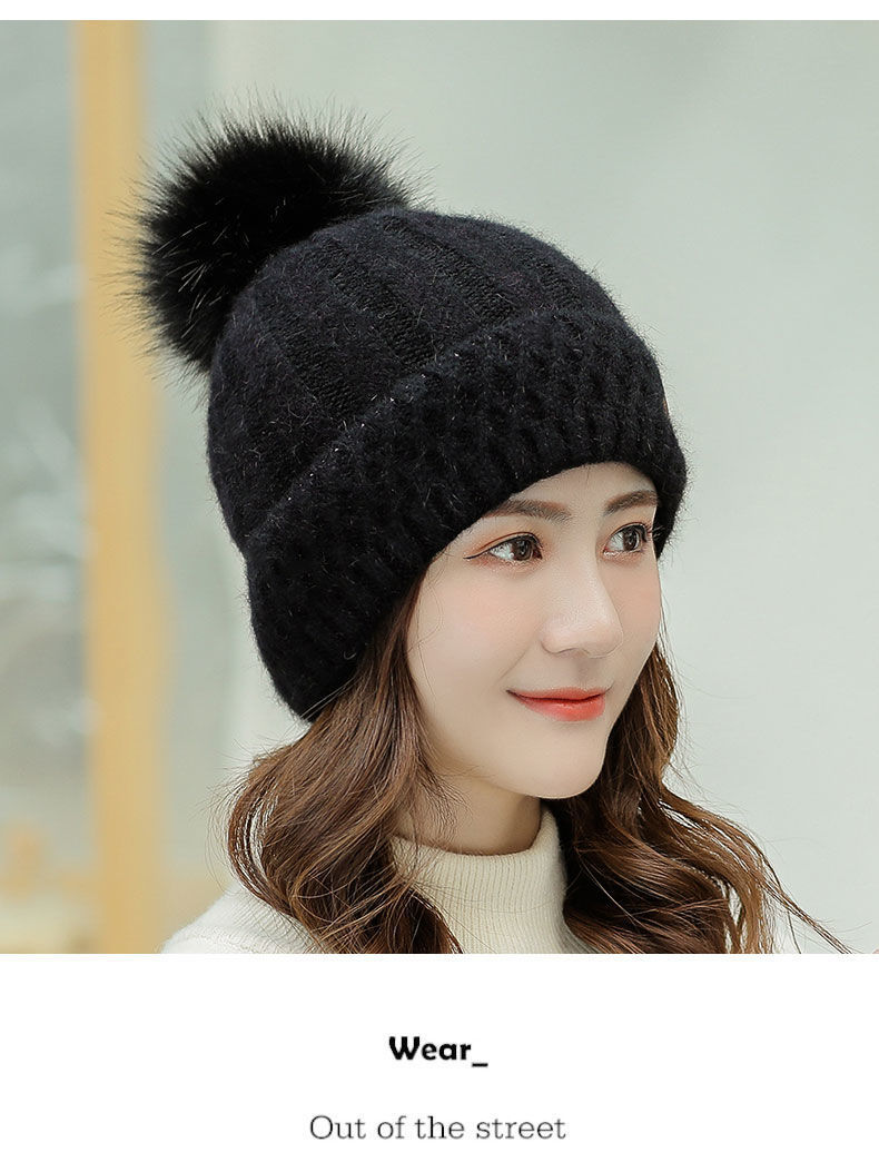 Women's Basic Simple Style Maple Leaf Pom Poms Eaveless Wool Cap display picture 2