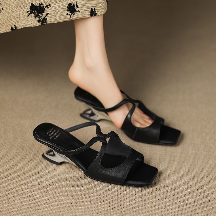 Sandal nữ da bò mũi vuông hở ngón gót lạ mắt — màu đen, màu trắng ngà, bạc chi tiết 37