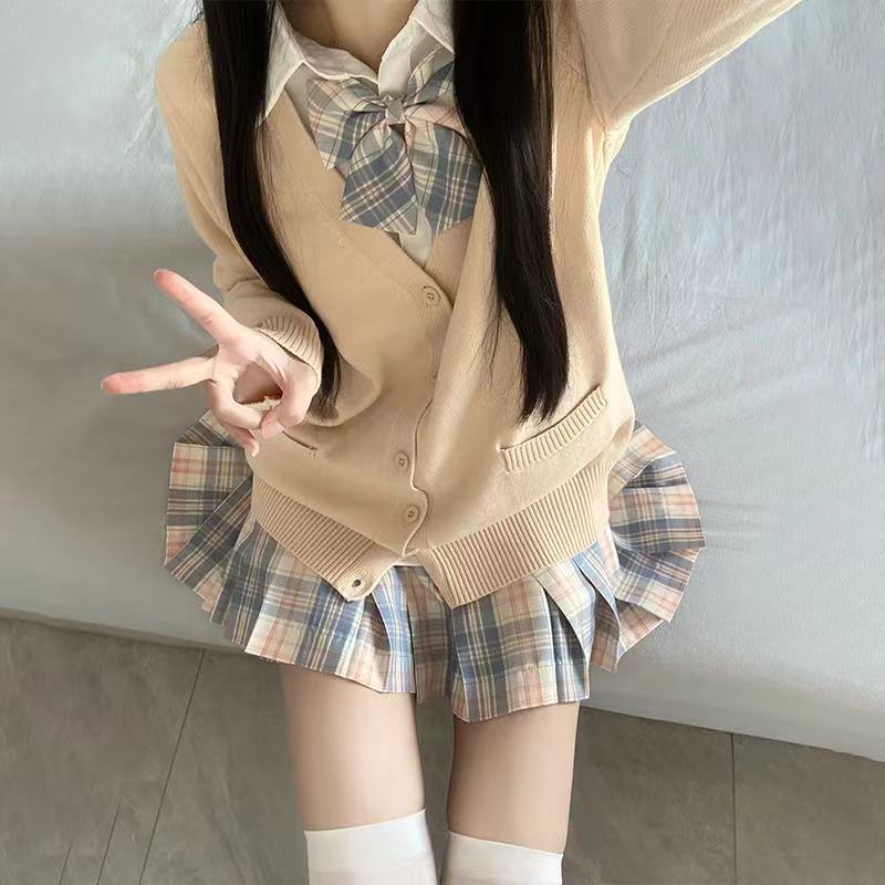 셔츠 + 나비넥타이 + 레몬씨솔트 스커트 + 커피가디건