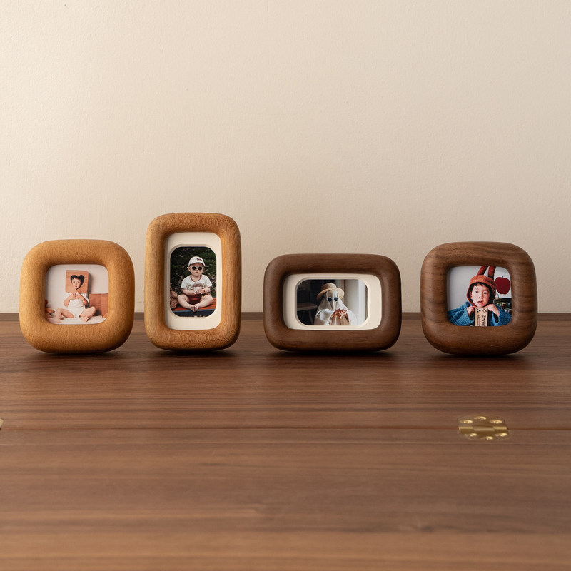 Solid Wood Black Walnut Mini Photo Frame Display Stand for Printing Photos Wholesale 3 4 5inch Cute Baby Children Pet Photos