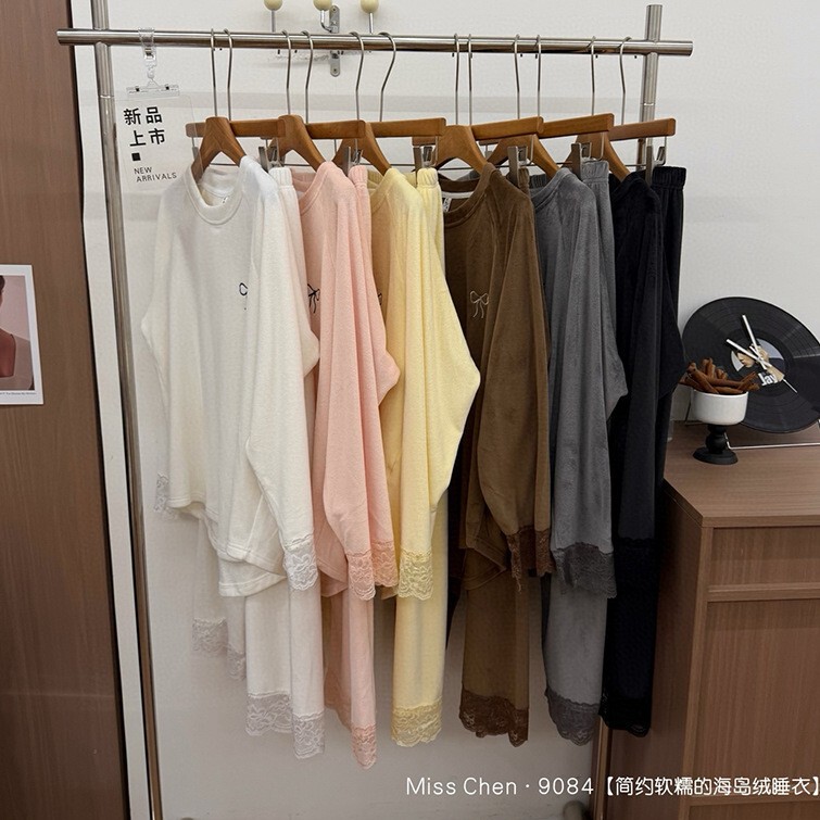 9087 # Simple and Soft Island Velvet Pajamas, Split-Style Long-Sleeved Loose and Soft Lace Women's Home Wear Set