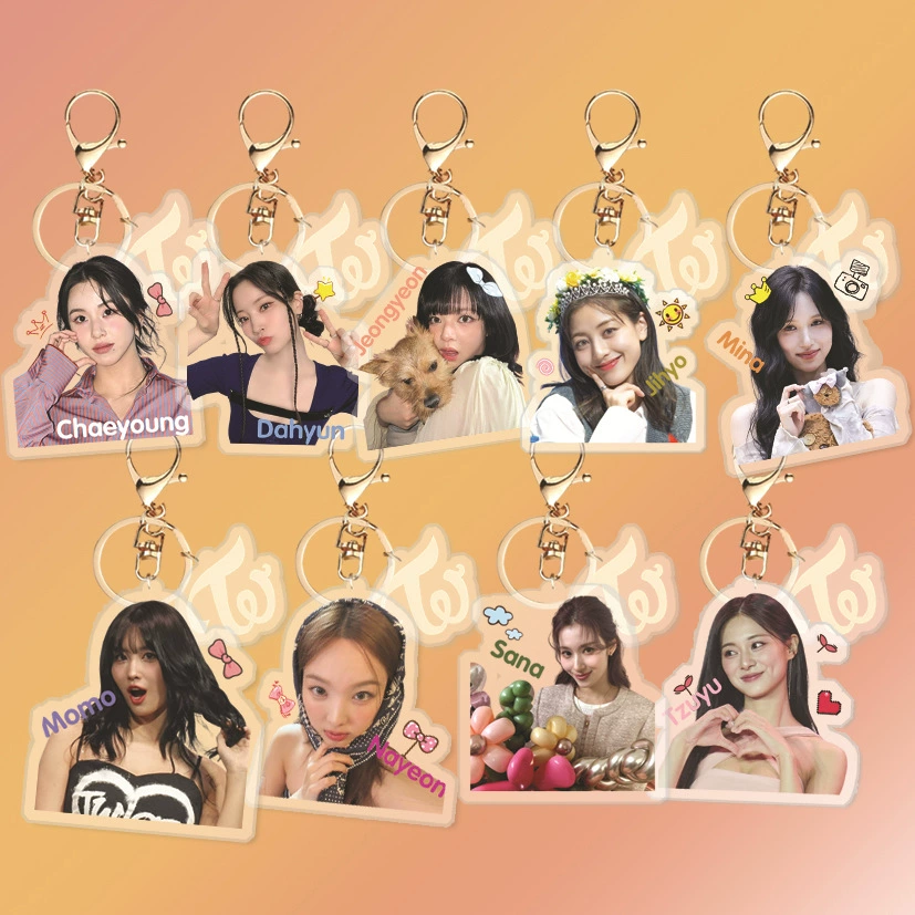 TWICE New Ackle — брелок-ключ, кулон периферийного товара той же модели