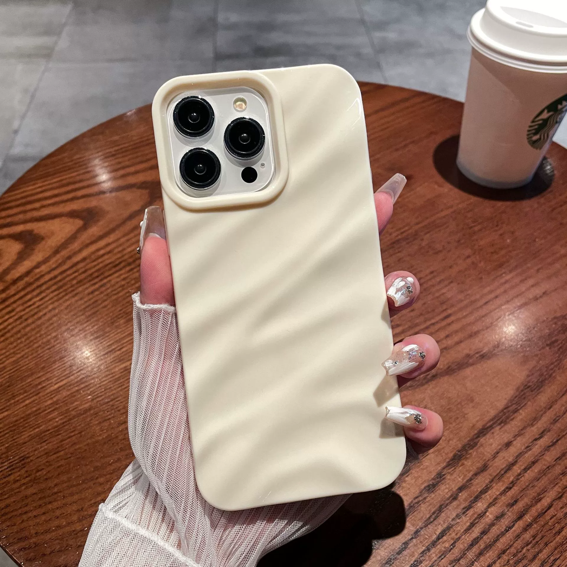 Apple, three dimensional wavy compatible phone case, iPhone 17, glossy protective case, iphone