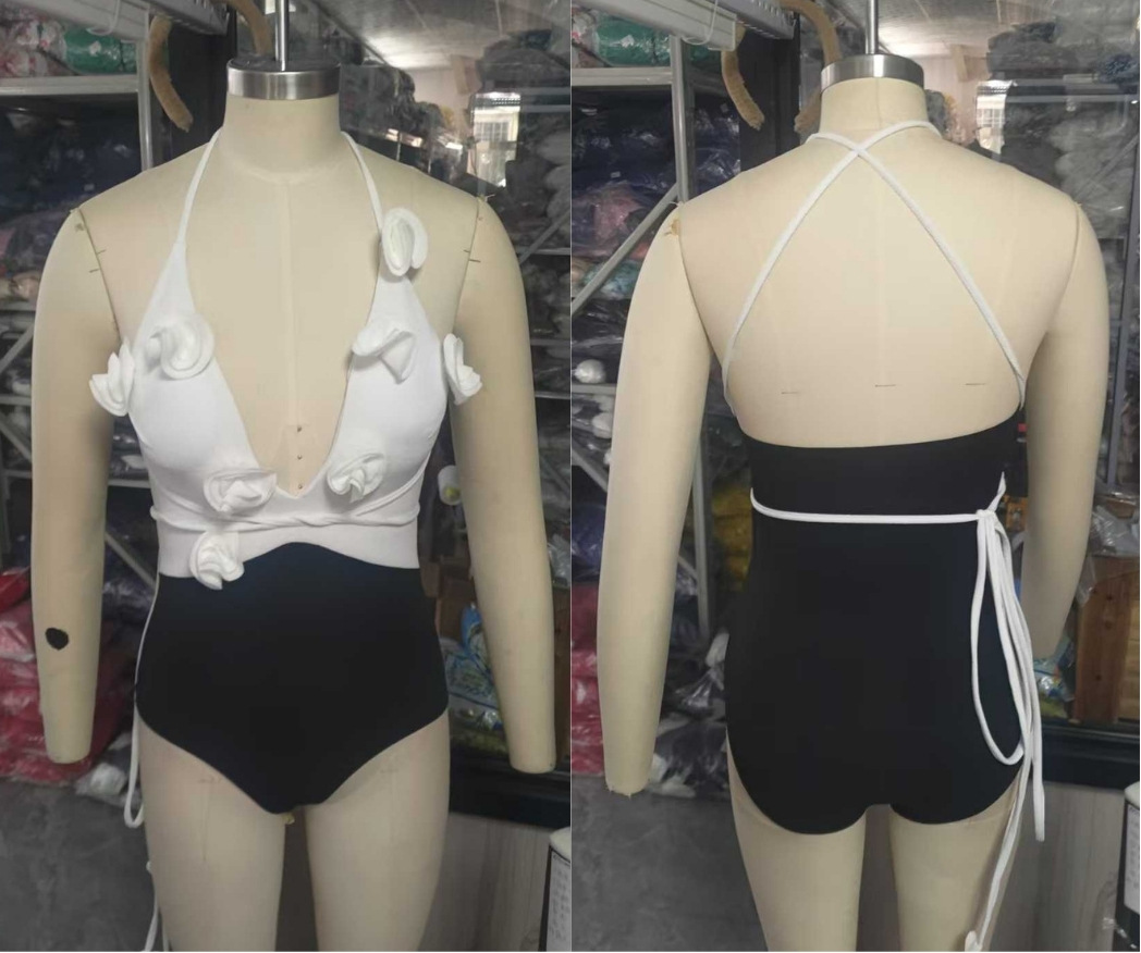 GraceChic Costume da bagno intero di alta qualità con scollo a V profondo, motivo floreale, color block, nero e bianco, per donna, 2024, stile europeo e americano_voghion.com