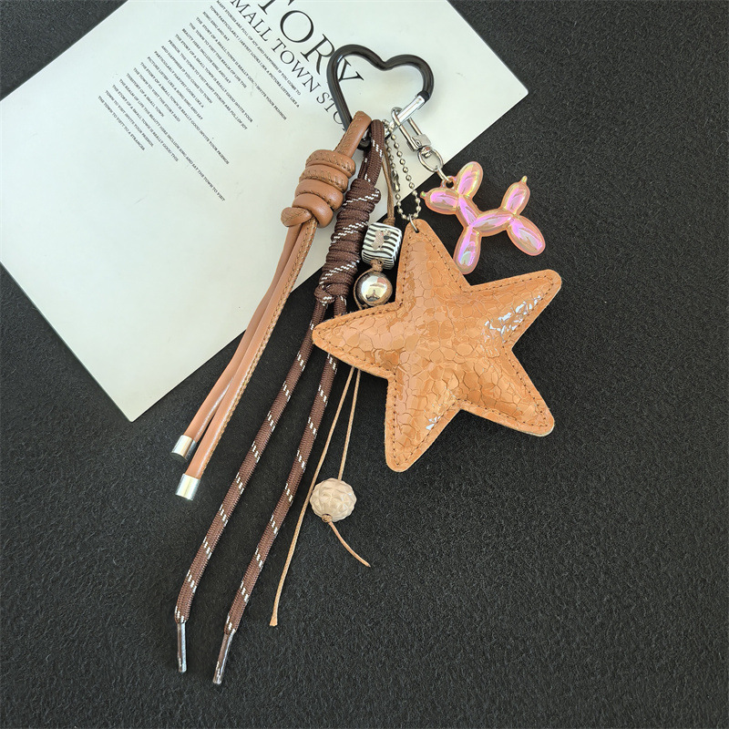 韓系高級感軽豪華小衆創意五角星バッグのキーホルダー