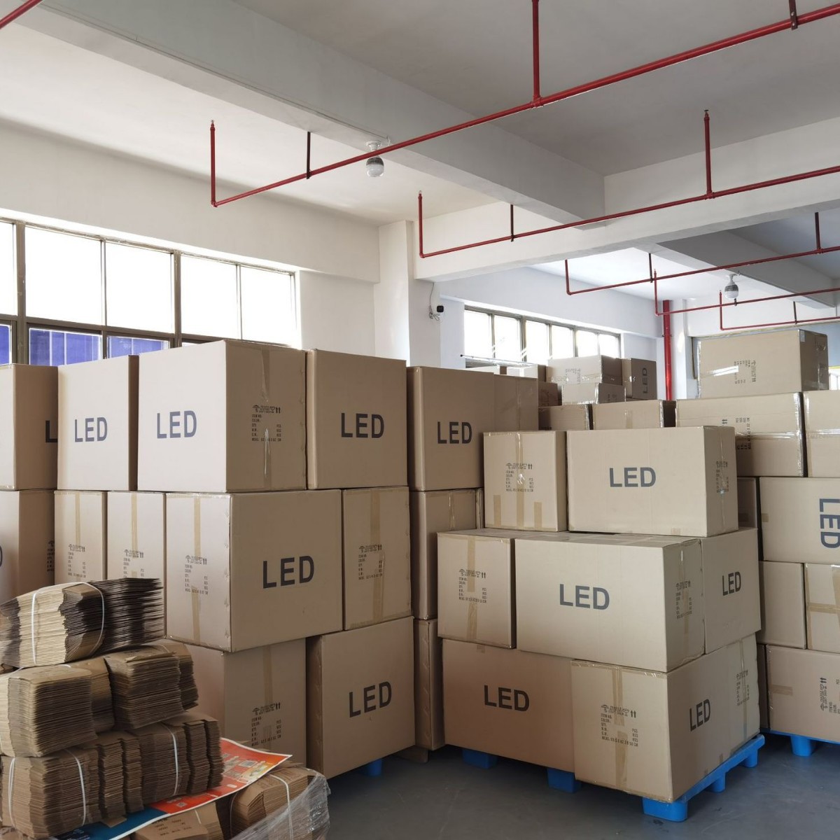 bombilla LED super brillante lámpara de ahorro de energía alta fuchoice hogar tornillo E27 bayonet B22 bombilla de alta luz fábrica al por mayor