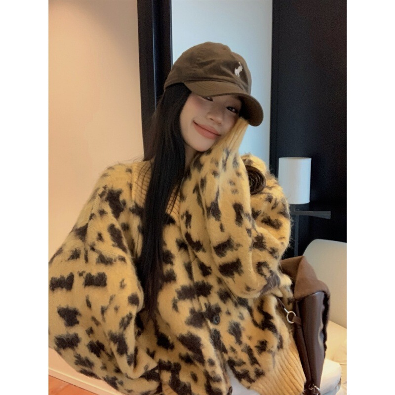 American Retro Style Plush Loose Leopard Print Jacquard Sweater Jacket for Women Autumn and Winter Thickened Lazy Style Knitted Cardigan