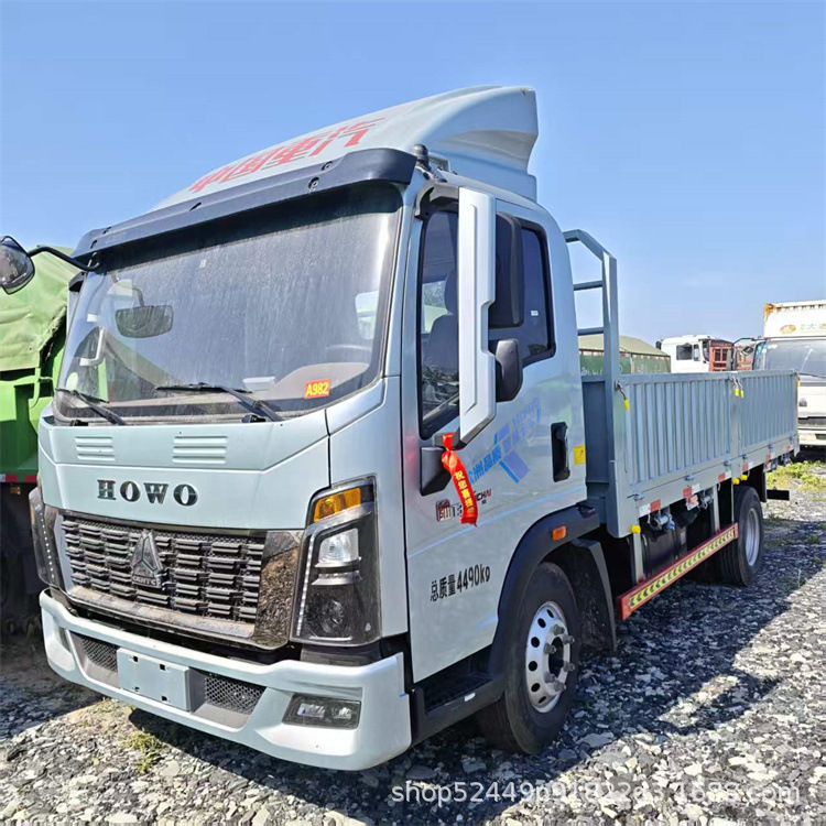 Cross-Border Inventory of New Vehicles: Foton Single-Row and Half-Double-Row Box-Type Trucks, 5-8 Ton Small Dump Trucks, Isuzu