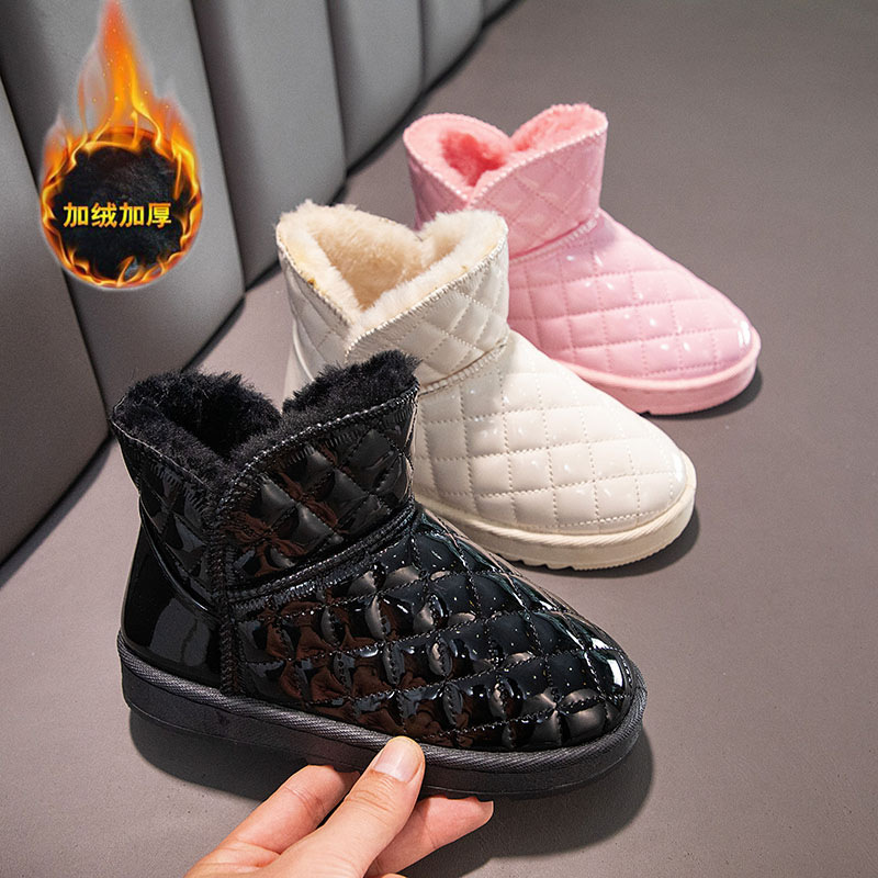 Botas de nieve para niñas Botas de algodón grueso forradas de lana para niños 2022 invierno Nuevas botas cortas impermeables para niños zapatos de algodón para bebés moda