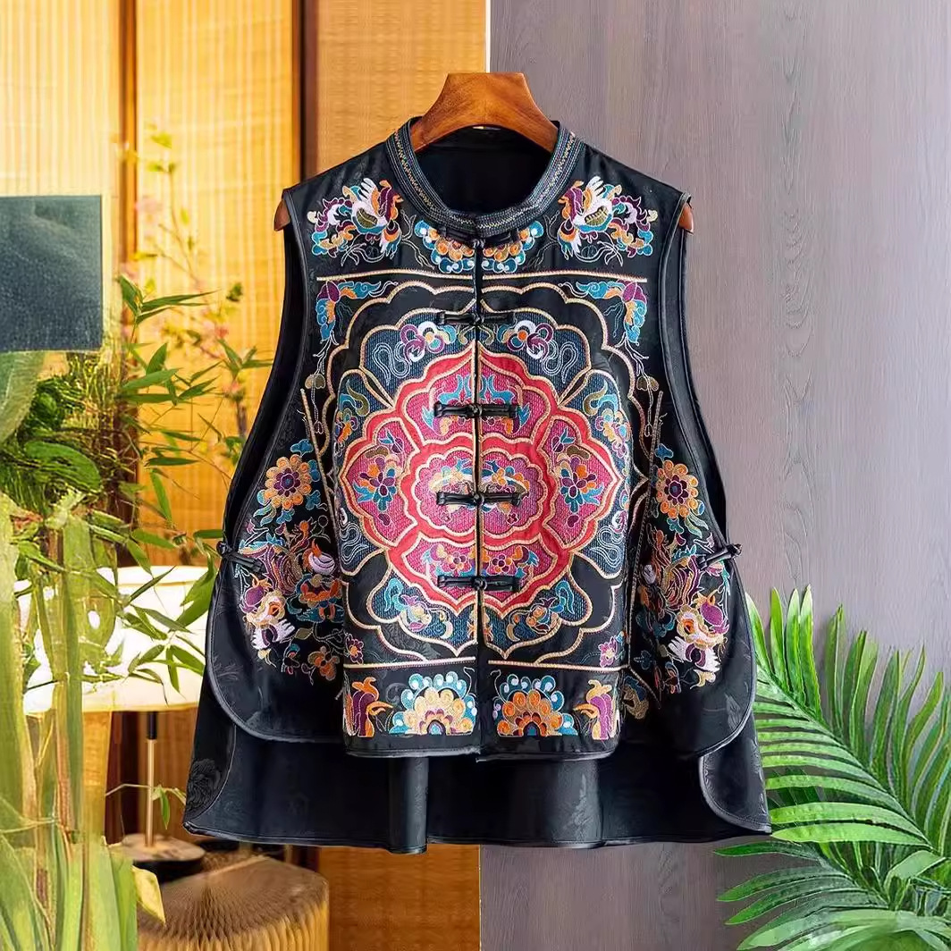 Retro negro suelta chaleco exterior para las mujeres 2023 otoño nueva moda nacional bordado pesado jacquard