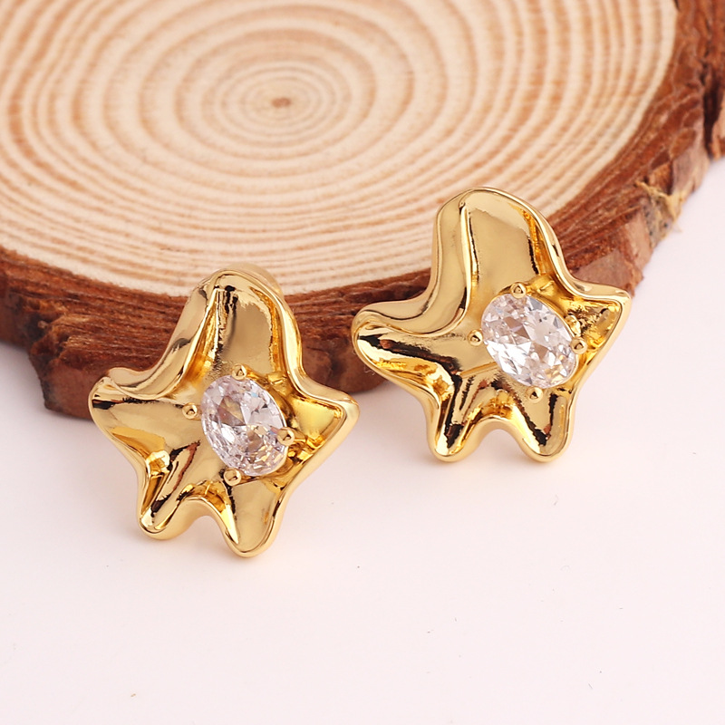 Fashion Flower Copper Inlay Zircon Ear Studs 1 Pair