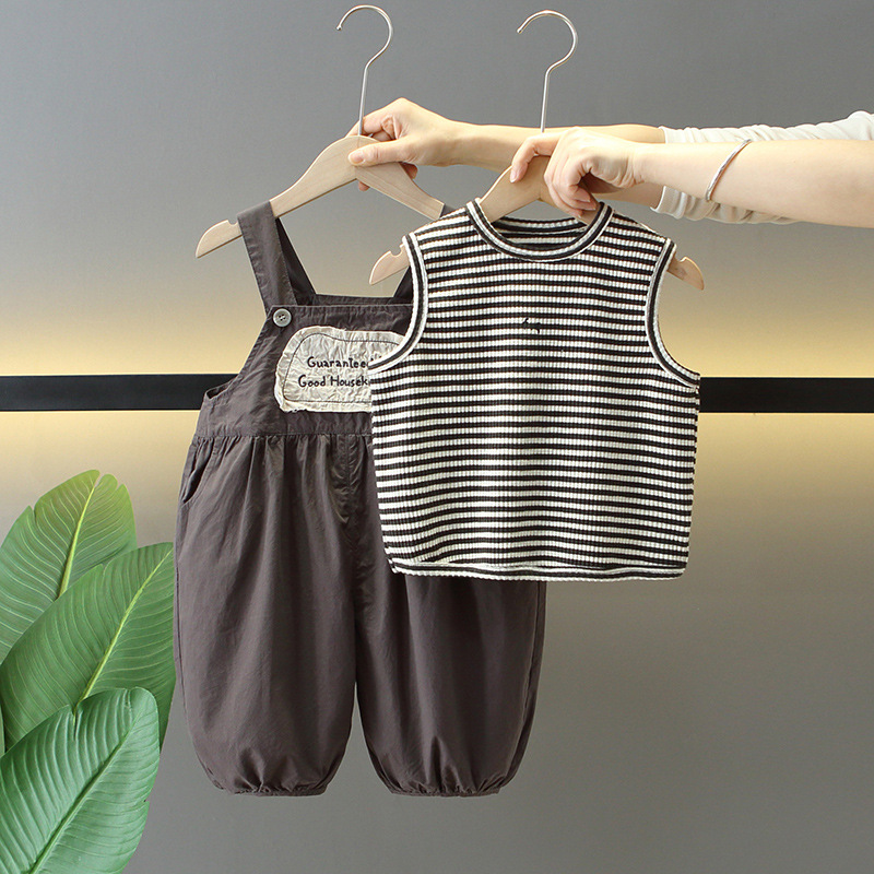 7861 traje de verano para niños 2025 nuevos baby baby de moda para niños ropa de verano de dos piezas marca de moda