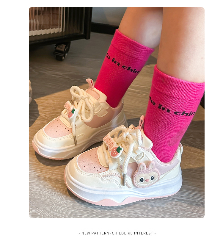 Ademende instap sneakers voor meisjes met klittenbandsluiting_voghion.com