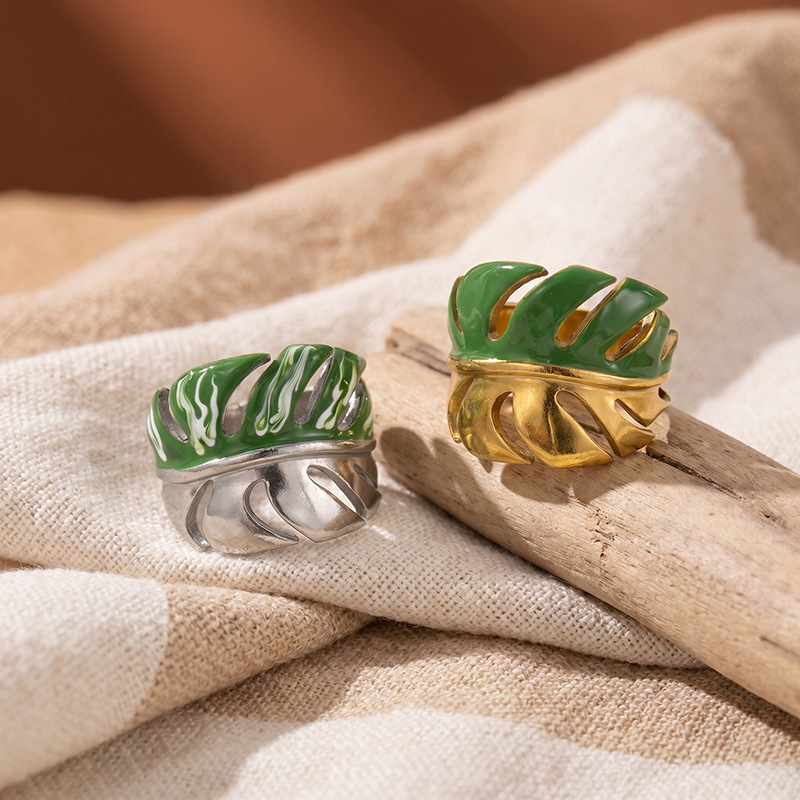 TENA Europa y los Estados Unidos de moda transfronteriza verde goteo de hojas de aceite anillo de modelado nicho de alta calidad no se desvanece joyería al por mayor