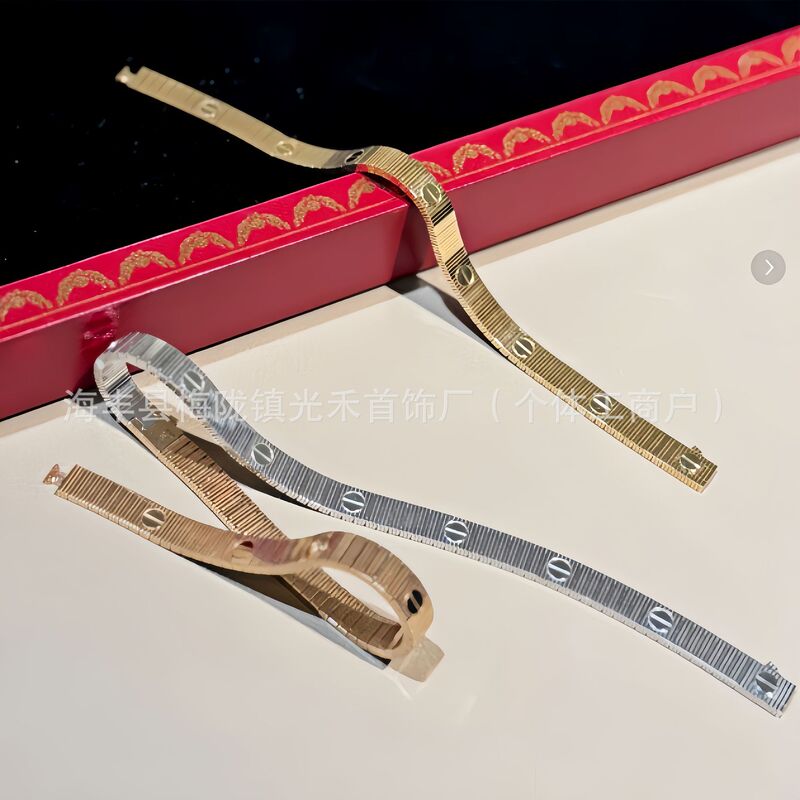 Kajia's New Love Screw-Pattern Snake Bone Bracelet V-Gold Cnc High-End Version Watch Strap Chain Foreign Trade Live Streaming Dropshipping Kajia's New Love Screw-Pattern Snake Bone Bracelet V-Gold Cnc High-End Version Watch Strap Chain Foreign Trade Live Streaming Dropshipping