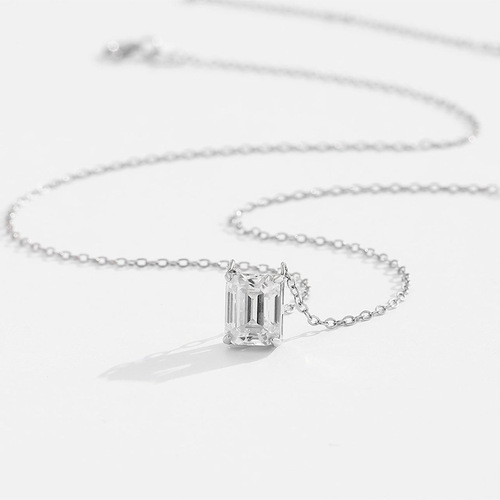 2-Carat Moissanite Pendant Necklace, Emerald Cut, Niche Design, Lightweight & Luxurious 925 Silver, Simple Sugar-Shape Clavicle Chain