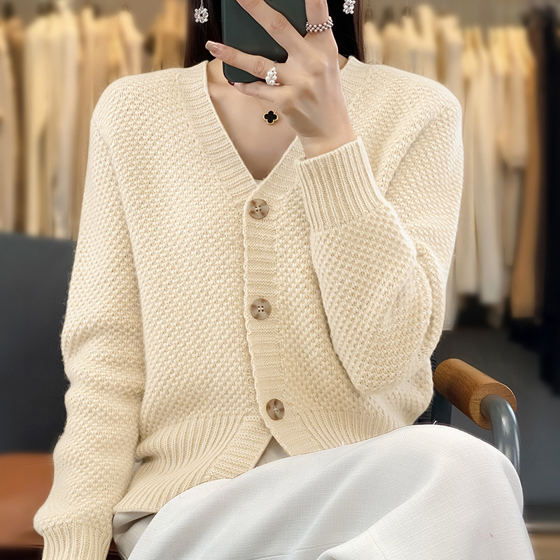Cross-Border Autumn and Winter Osmanthus Cardigan for Women, Long-Sleeved Sweater, Loose Oversized Knitwear, V-Neck, Thickened Short Style