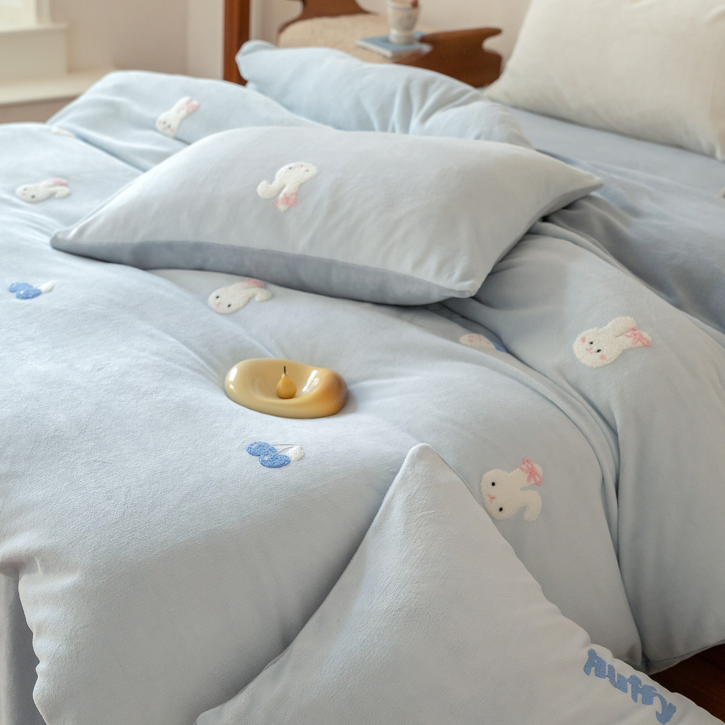 Cartoon Milk Velvet Rabbit Decoration Four-Piece Bedroom New Favorite Simple Style Blue Small Three-Piece Set Warm Home