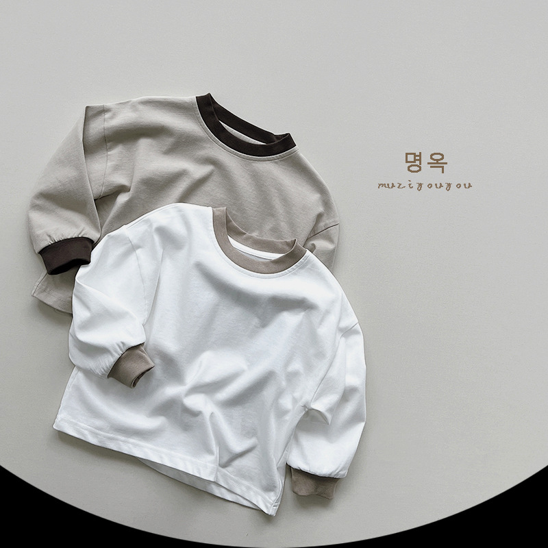 Camiseta de manga larga simple para niños y niñas primavera nueva tapa de algodón puro para niños ropa de estilo coreano Zhejiang Huzhou