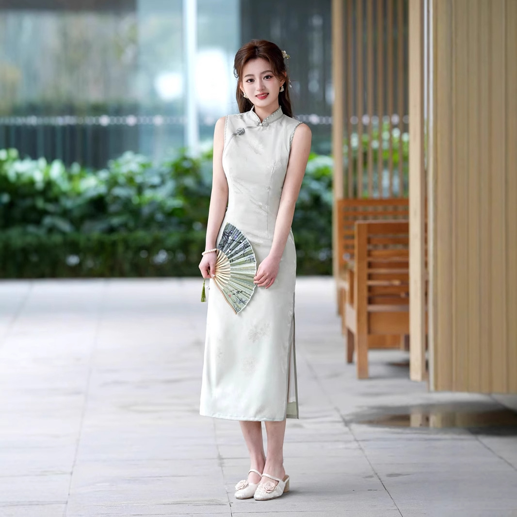 2025 Spring and Summer New Style [Yunshan Qingqing] Sleeveless Cheongsam Hand-Beaded High-End Toast Suit Can Be Worn Daily