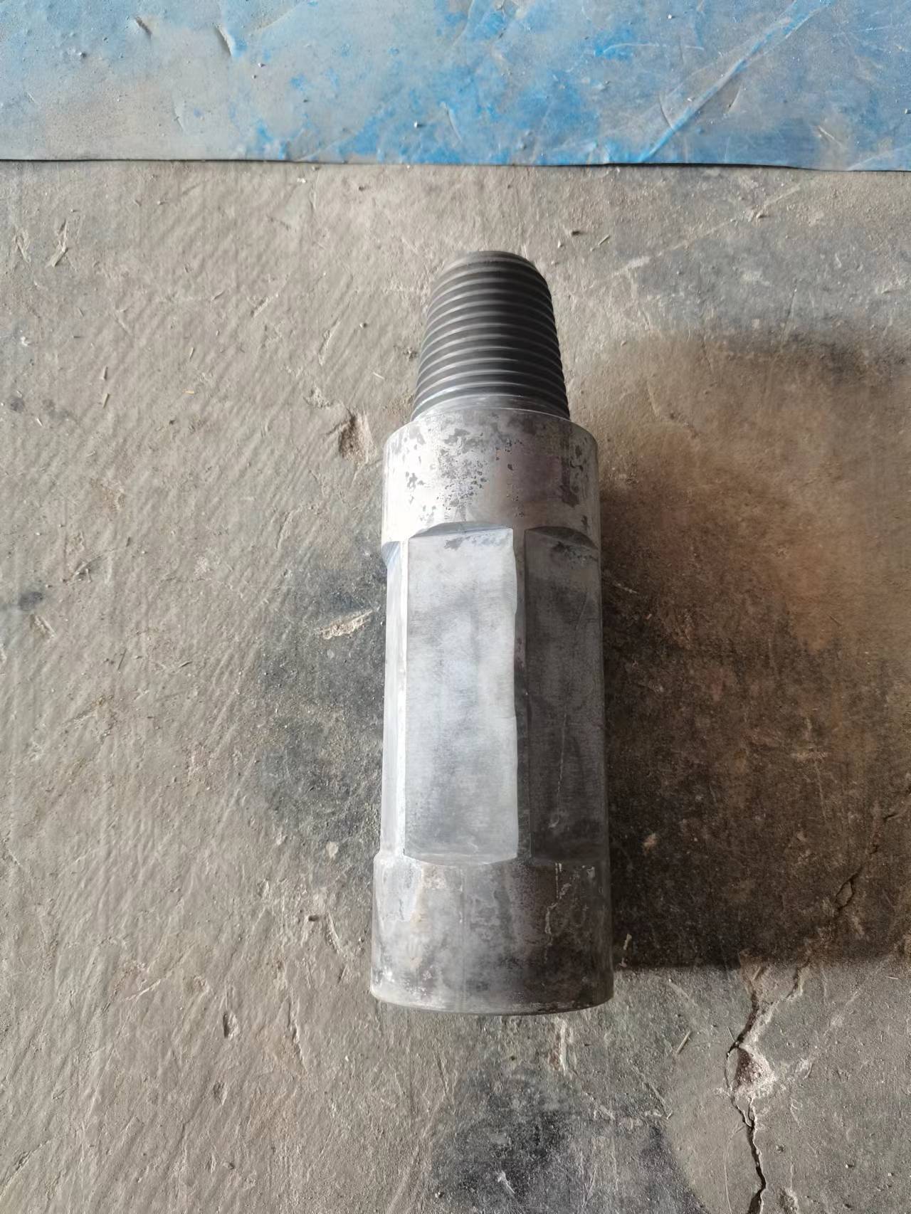 长兴凿岩 潜孔过渡接头 六边方形 76-89 氮化高温淬火 一件可发