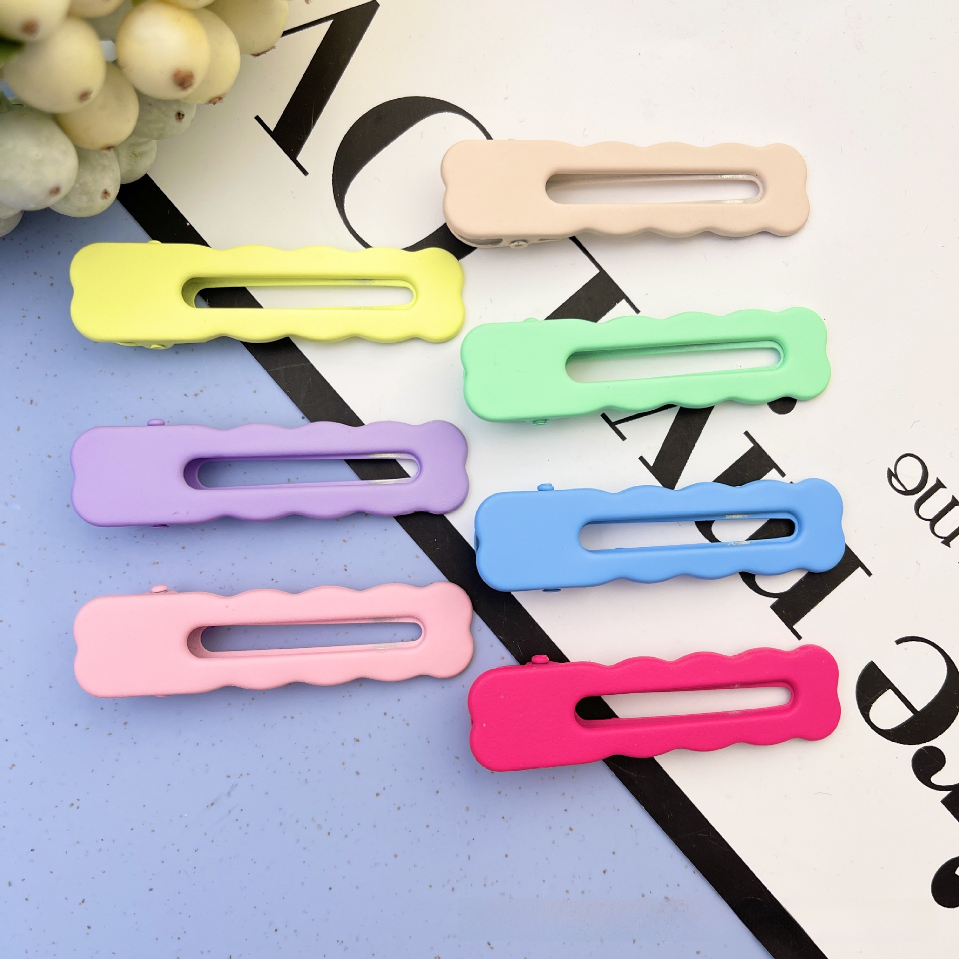 Vernice Macaron Gloss 2024 8 caratteri Fermaglio a becco d'anatra Colore frutta Fermaglio per capelli senza cuciture Accessori per capelli carini Fermaglio laterale Frangia Accessori_voghion.com
