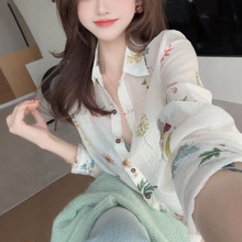 港风防晒衣气质设计感法式复古碎花小衫女人味显白显瘦长袖衬衫女