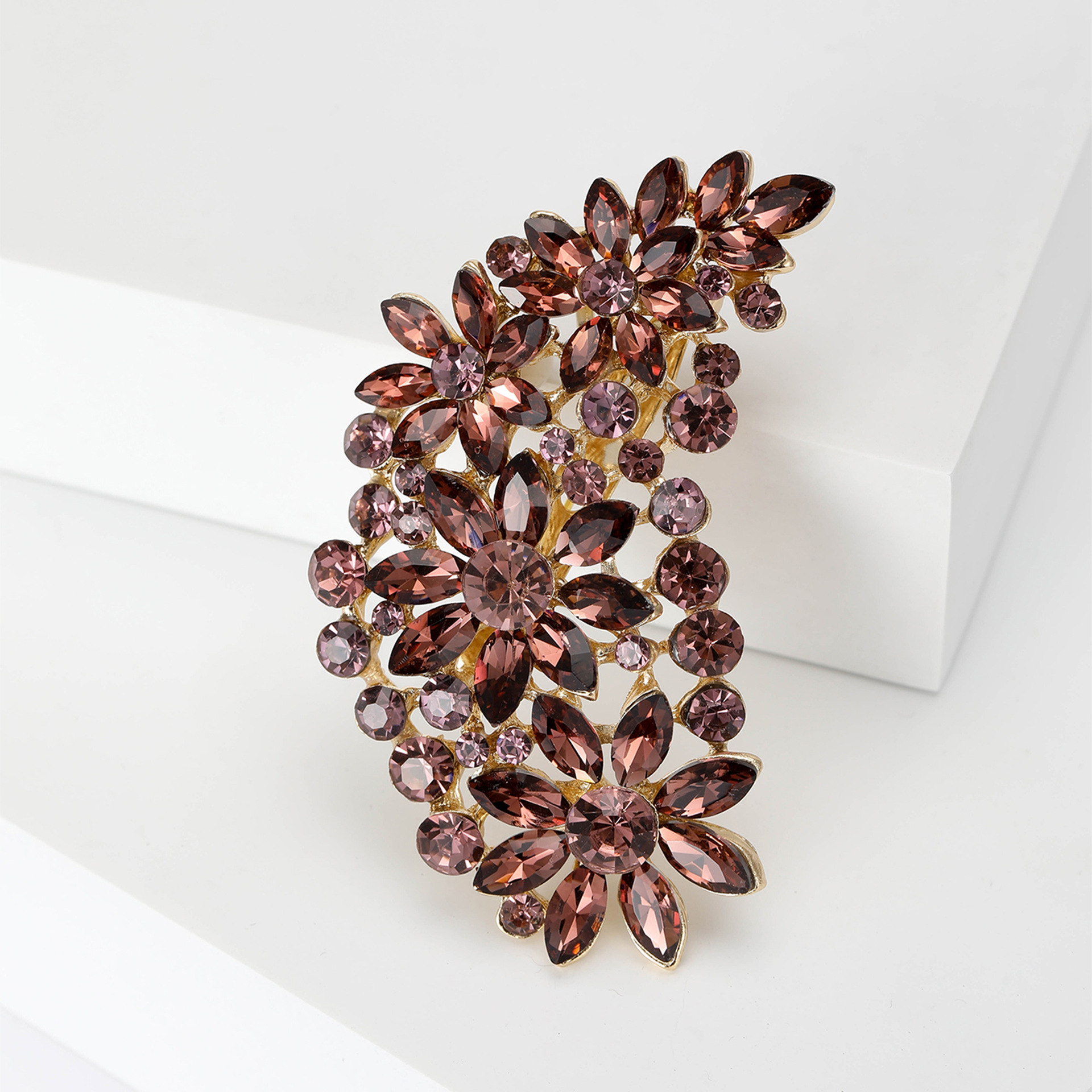 31g Weight Rhinestones Inlay Material Brooches Classification Holiday Occasion Alloy Material Flower Pattern Women's Gender Inlay Design Elegant Style Elegant Pin Flower Alloy Inlay Rhinestones Women's Brooches 28