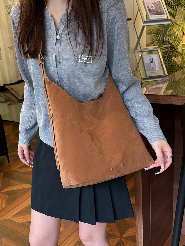 跨境外贸磨砂皮麂皮绒托特包女2025秋冬新款简约大容量单肩斜挎包|undefined