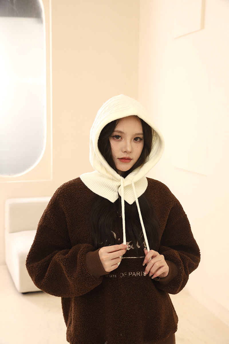 cashmere women's thickened knitted with a collar for both autumn winter warmth and windproof versatility._voghion.com