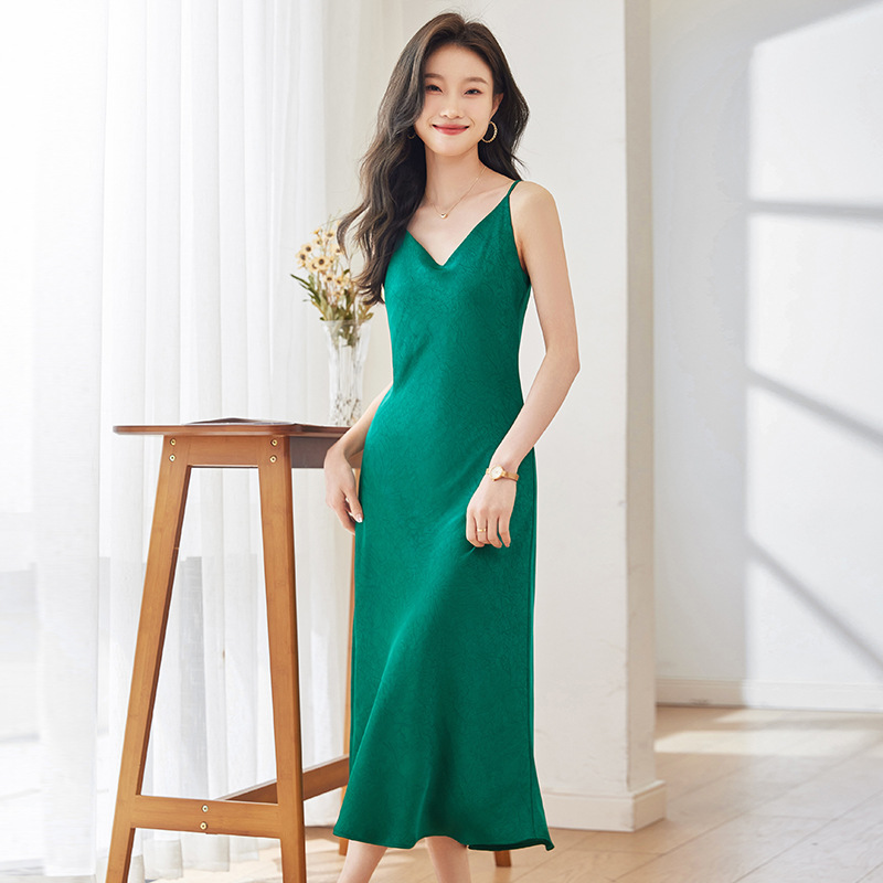 Solid color shiffon long slip dress