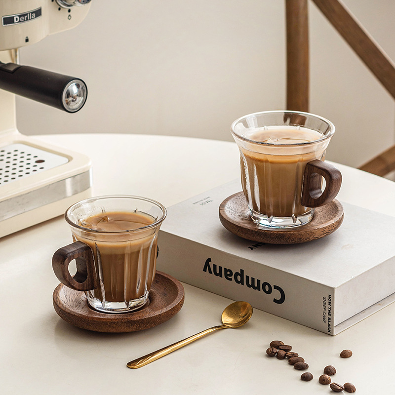 Tempered Glass Cups Are a Hot-Selling Cross-Border Product, and Are Preferred over Coffee Cup Sets with Wooden Handles. Wholesale Insulated Cups