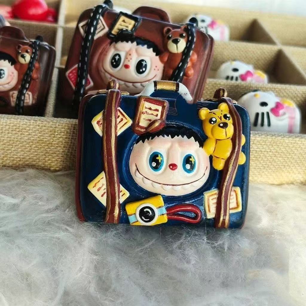 3D dibujos animados estereoscópicos tela de tela de tela de fragancia muñeca de banda magnética blanca DIY dibujado a mano bolso de cámara mini adornos