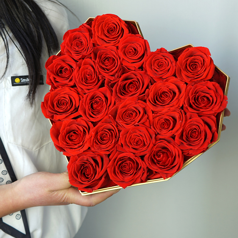 Yunnan Yongsheng Flor Diamante amor abrazo cubo flores rosa al por mayor transfronteriza Amazon productos florales