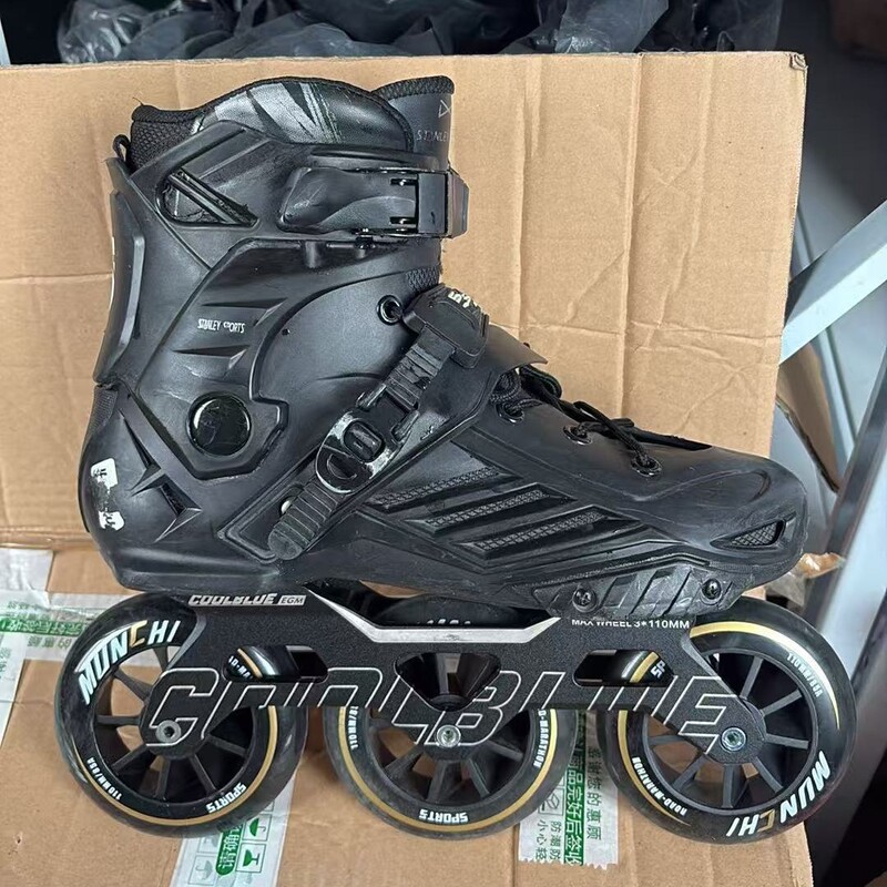 Used inline speed skates, racing marathon skates, street skating skates, large wheels, 3*110M, for skating rinks Used inline speed skates, racing marathon skates, street skating skates, large wheels, 3*110M, for skating rinks