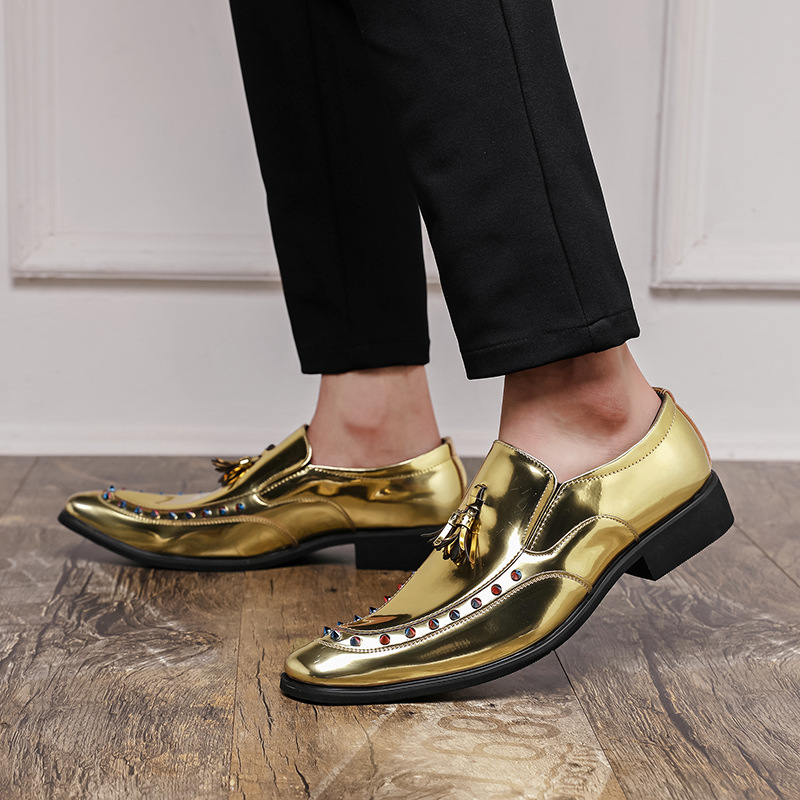 Golden low chelsea square toe