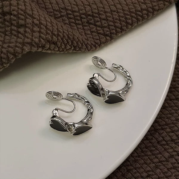 Black mosquito coil, ear clips
