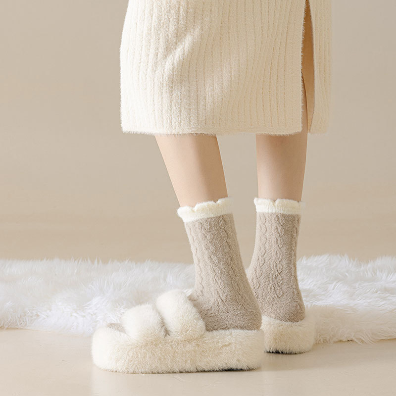 Chaussettes mi-tubes en velours australien, chaussettes épaisses et chaudes pour femmes, chaussettes de sol d'hiver, chaussettes à poils de couleur Maillard, chaussettes chaudes en serviette_voghion.com