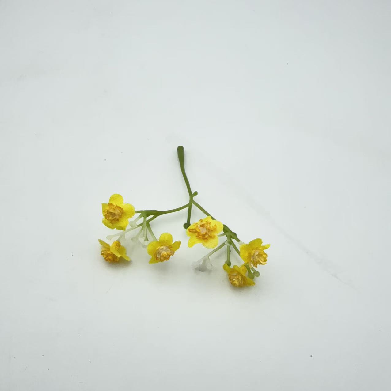 노란색
