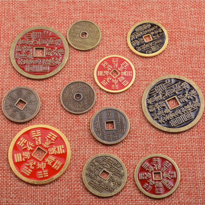 アクセサリーの山鬼銭山鬼はお金を使って骨董品を飾っています。|undefined